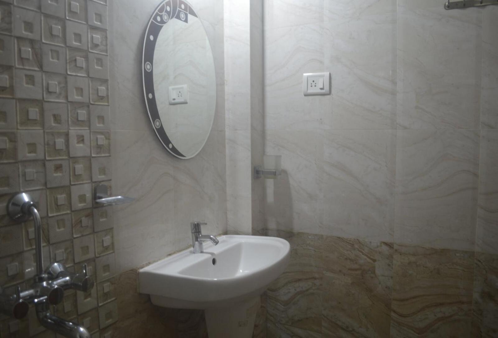 Goa Hotel *